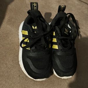 Toddler shoes
